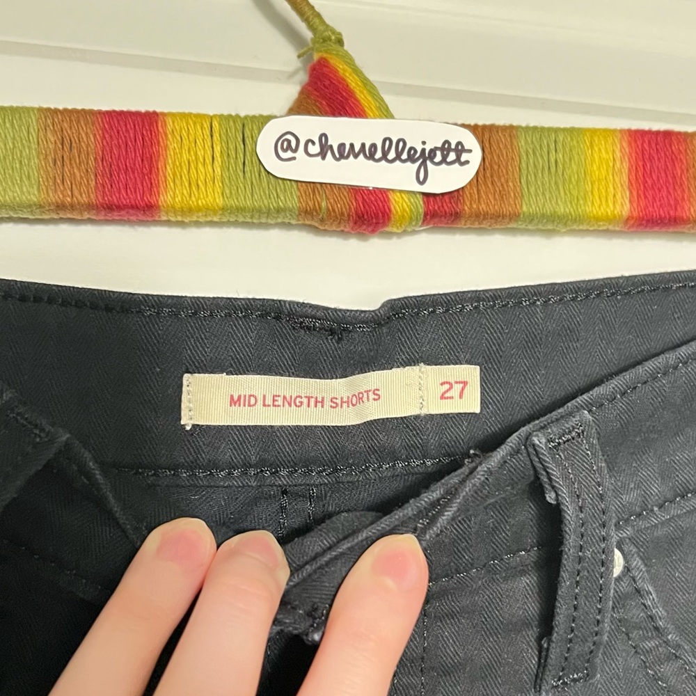 Levi’s Women’s Black Mid-Length Denim Shorts